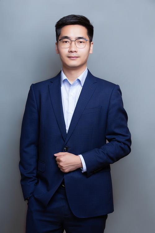 廖蔼兰 视觉与舞美负责人